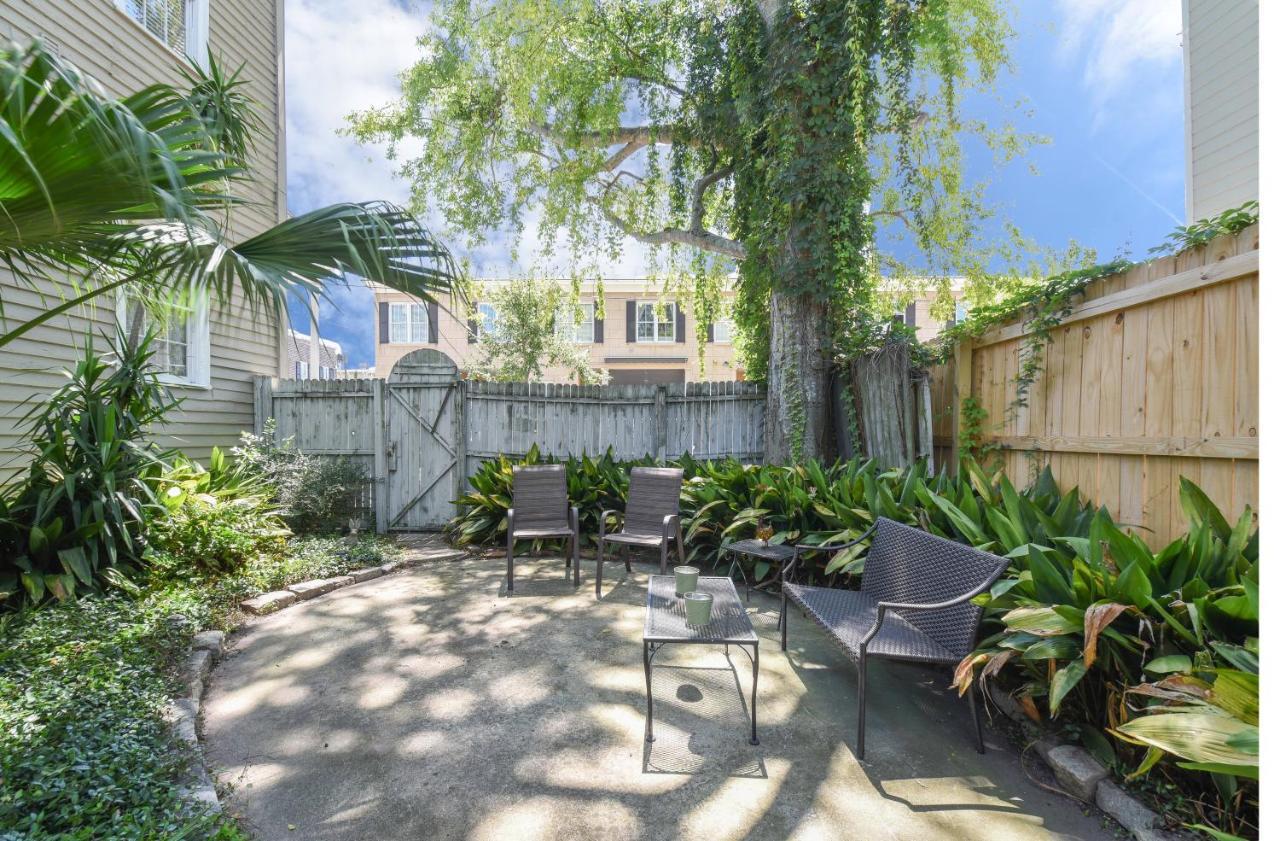 Gallery Art Off St Parking Near Forsyth Park Σαβάνα Εξωτερικό φωτογραφία